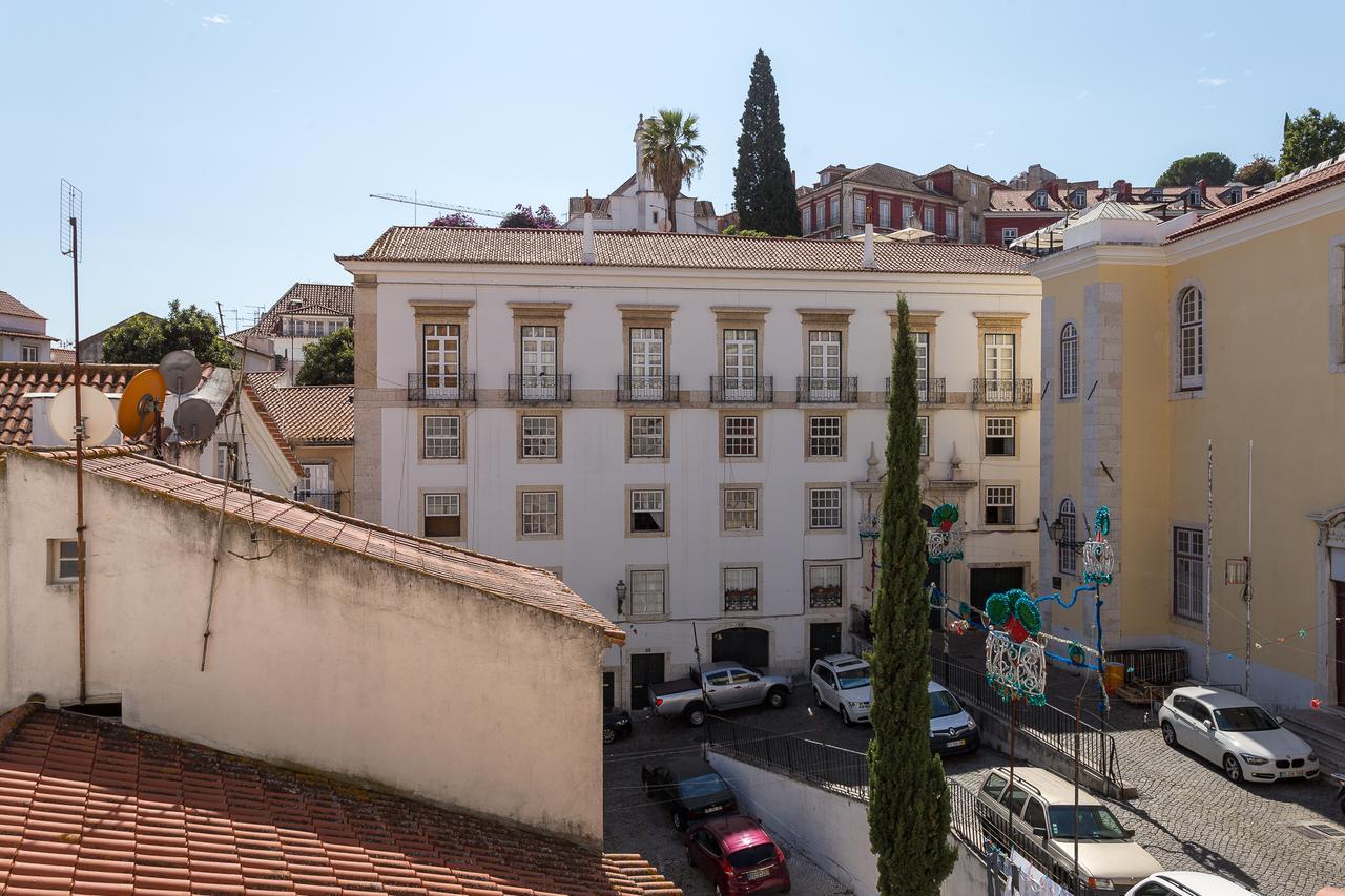 Design Apartment In Typical Alfama Лиссабон Экстерьер фото